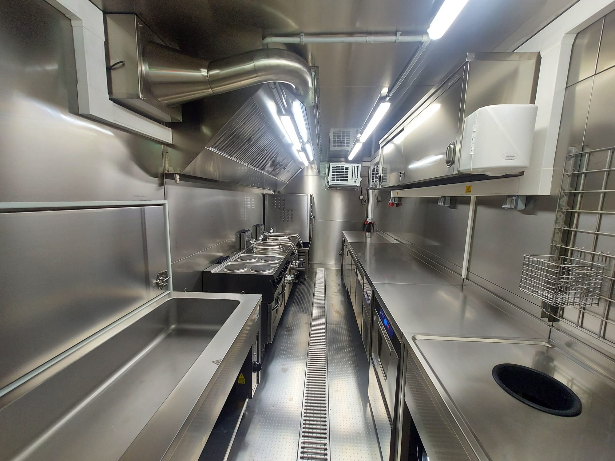 5ad68d2f-69f0-4ff7-b7db-98c2c33d5b49-(1)