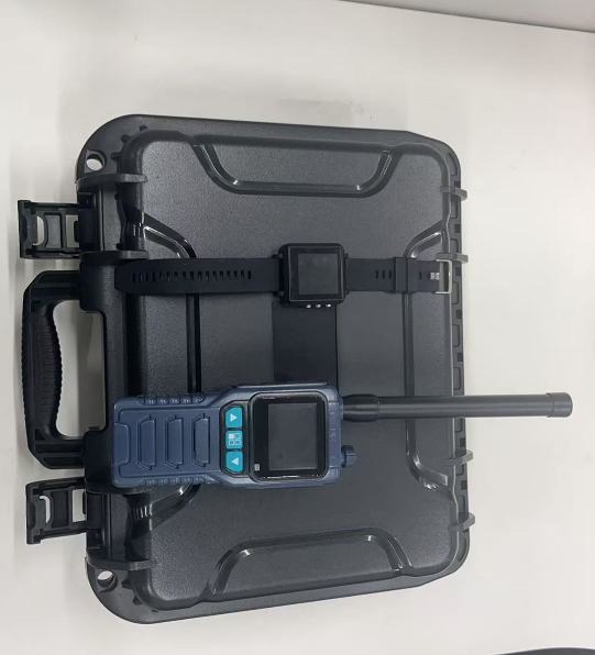 Individual-anti-ambush-equipment