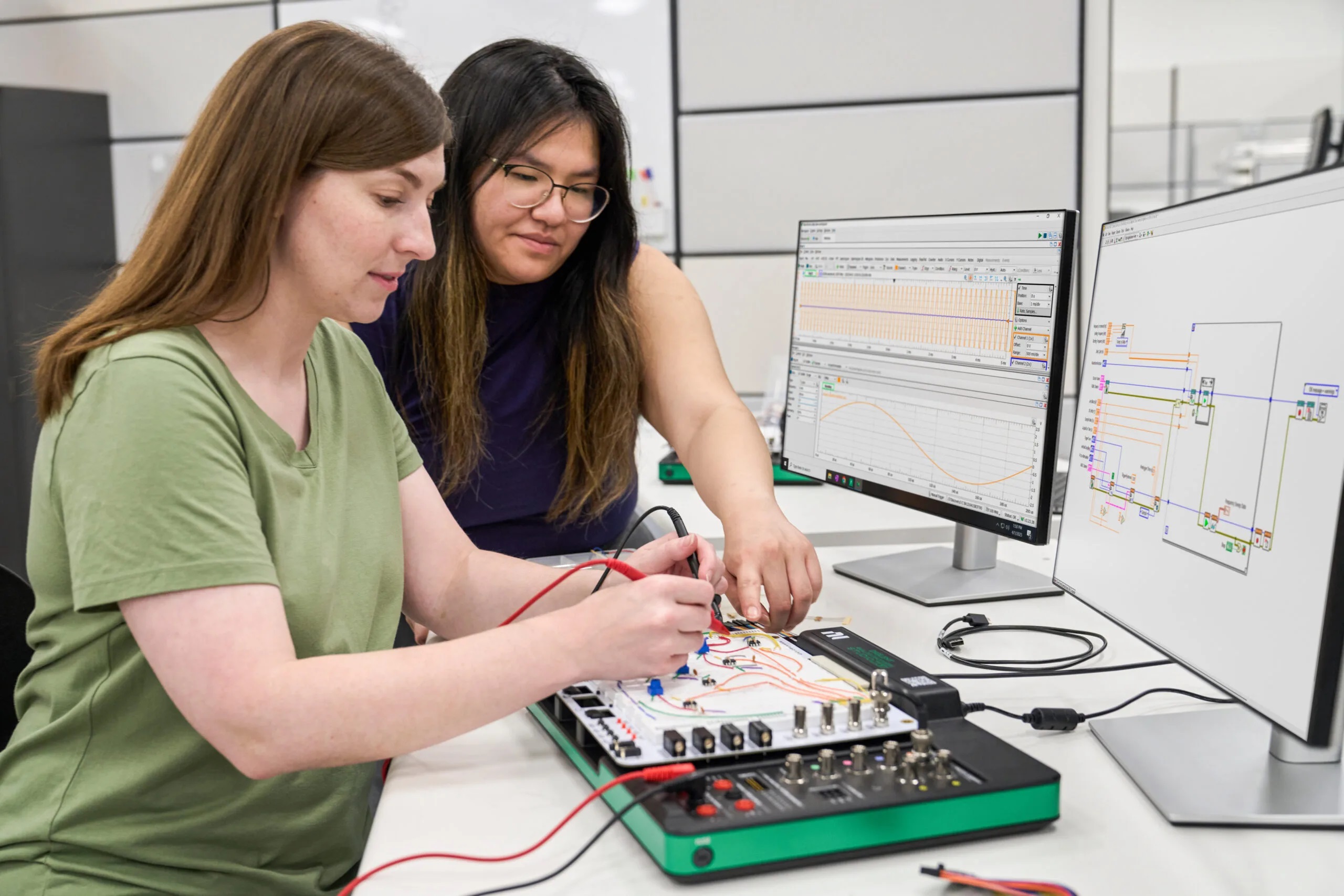 Analog-Discovery-Studio-Max-scaled