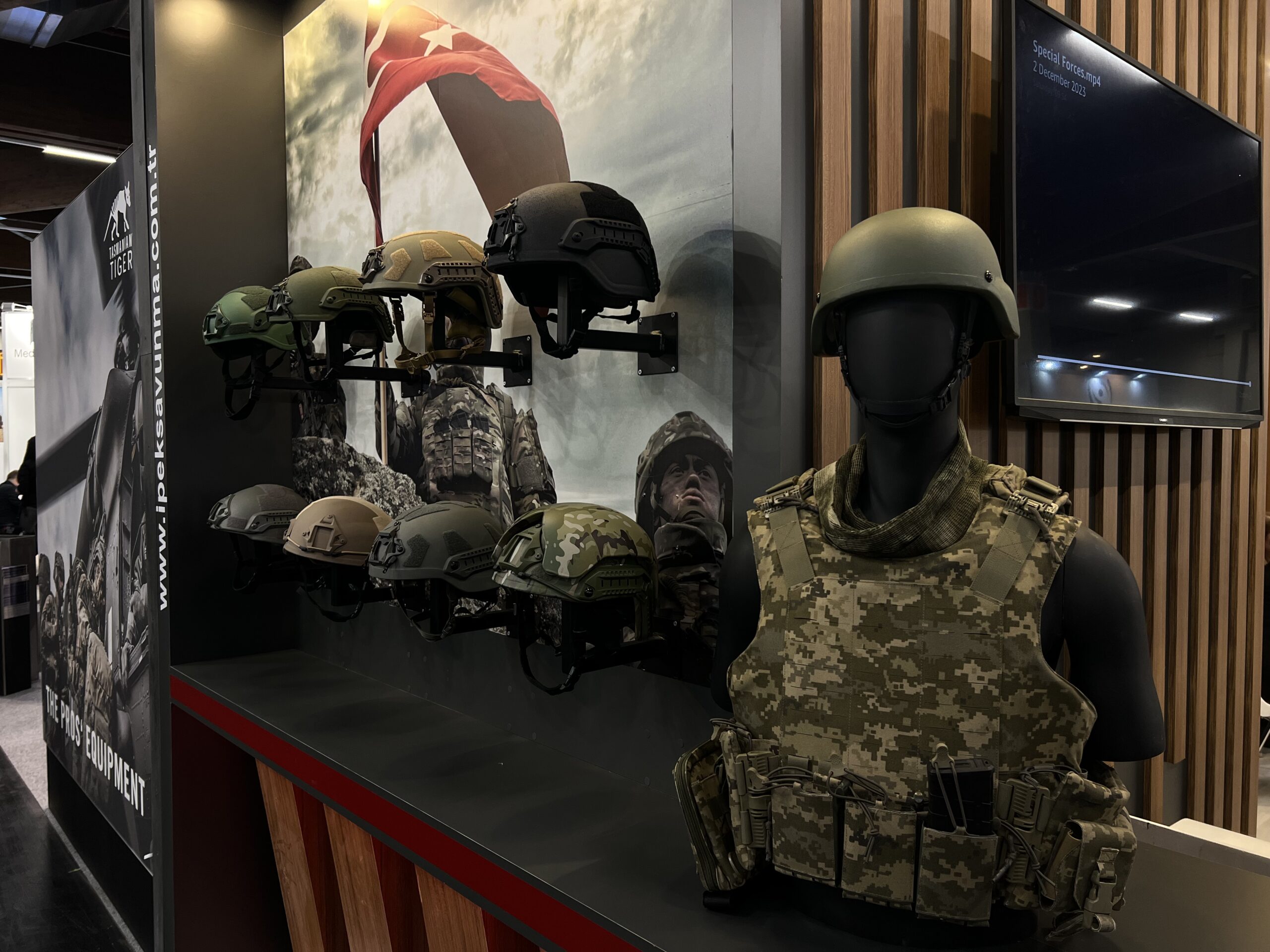 Stand2